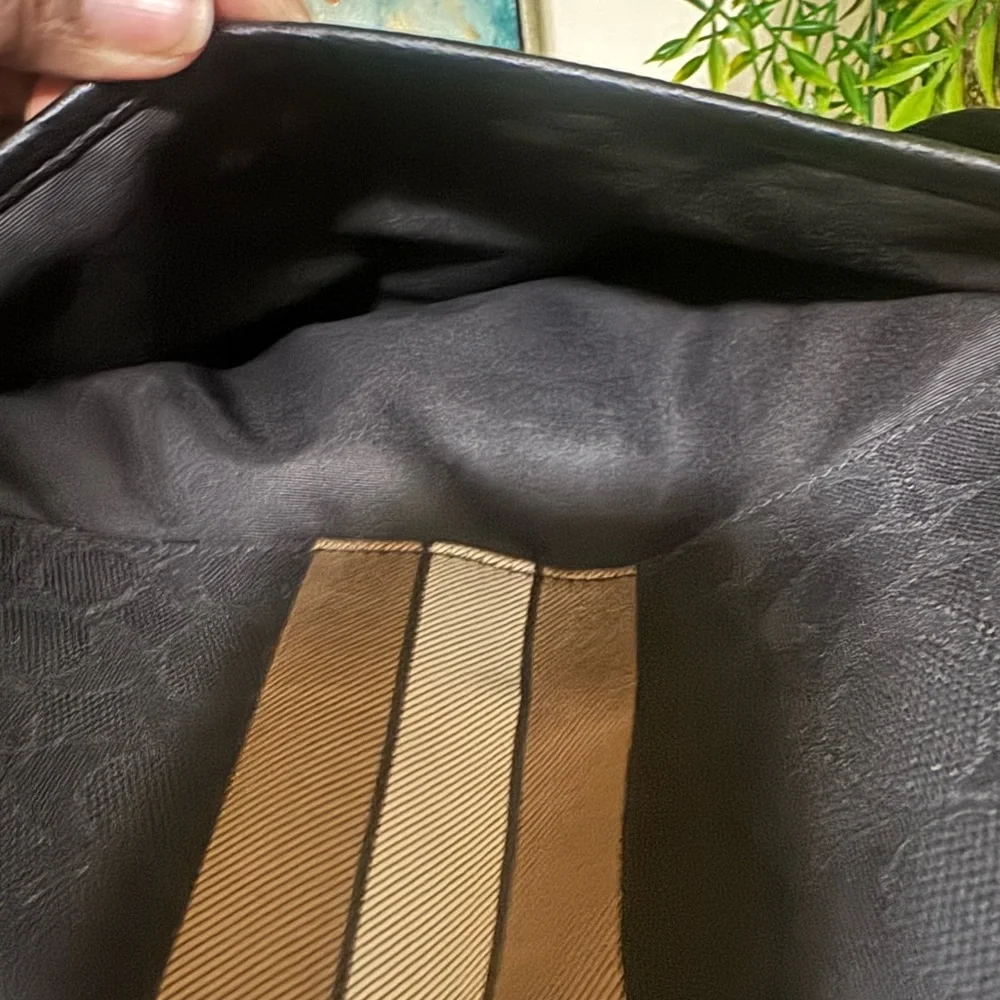 Black and Tan unisex Messenger Bag / NWOT